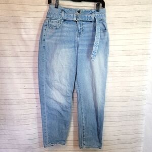 HOLLISTER ULTRA HIGH RISE MOM VINTAGE STRETCH JEAN, SZ 29